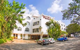 Hotel Kings Kourt Mysore 3*